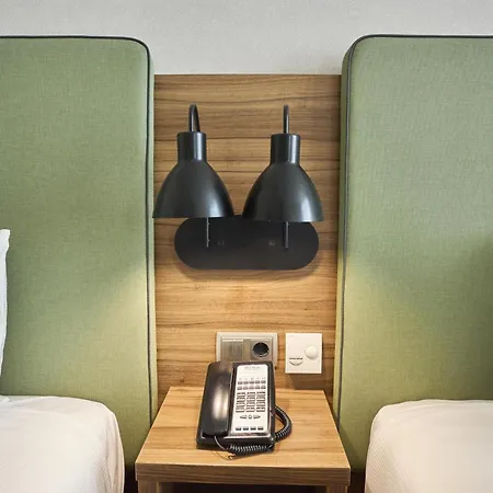 Hilton Garden Hotel 4*