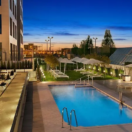 Hilton Garden Отель