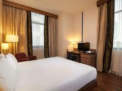 Отель Hilton Garden Севилья